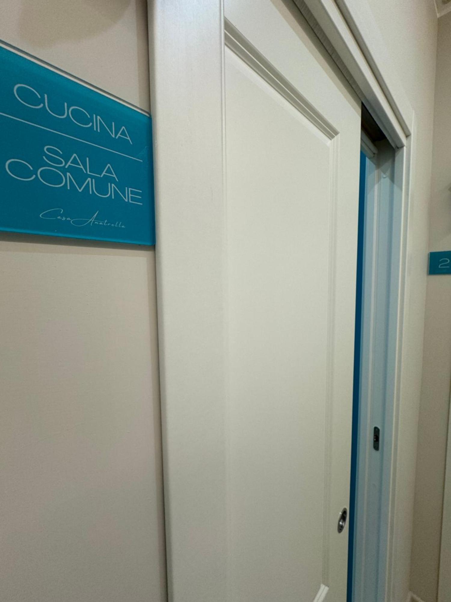 Casa Anatrella Comfort House نابولي المظهر الخارجي الصورة
