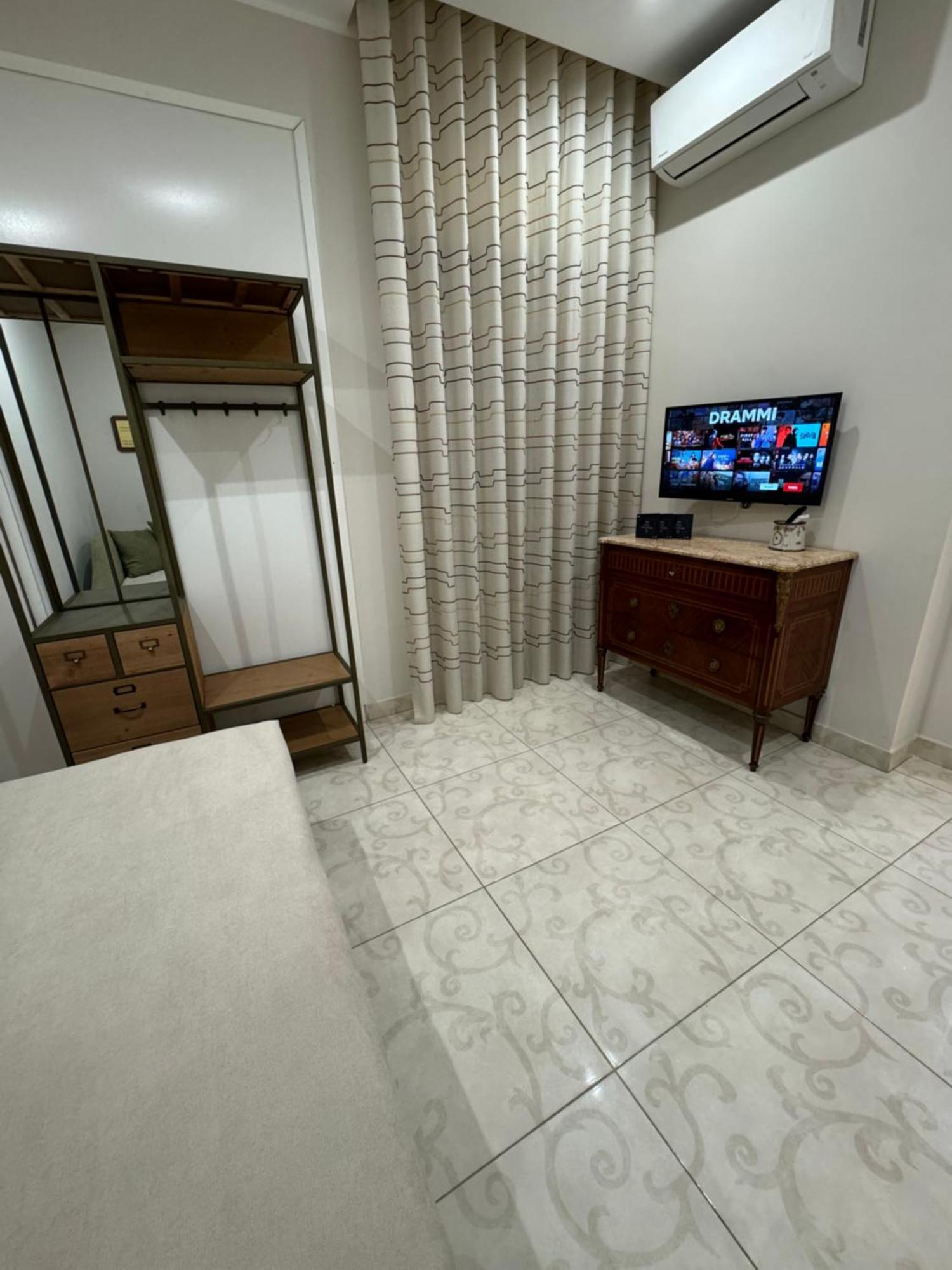 Casa Anatrella Comfort House نابولي المظهر الخارجي الصورة