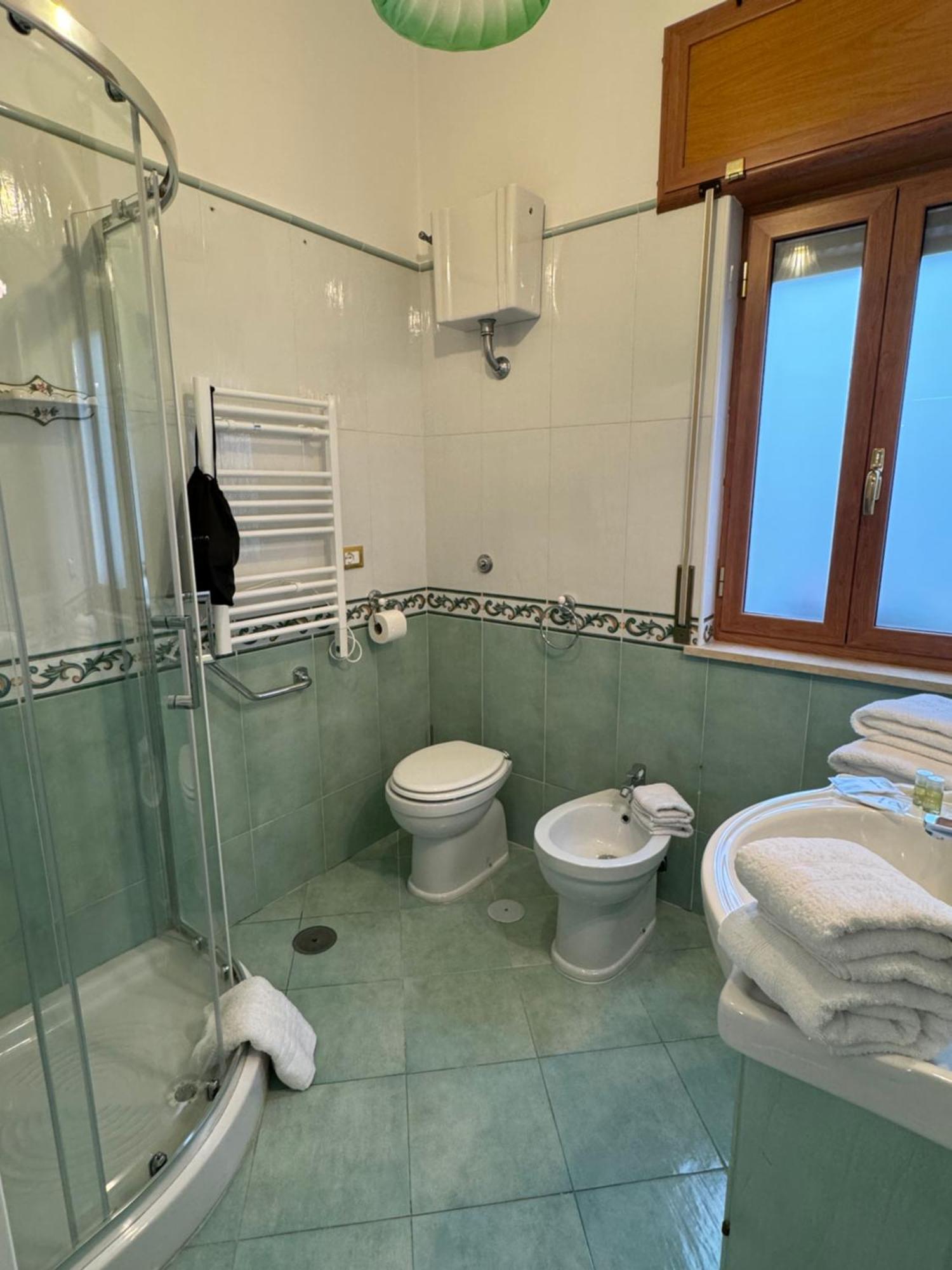 Casa Anatrella Comfort House نابولي المظهر الخارجي الصورة