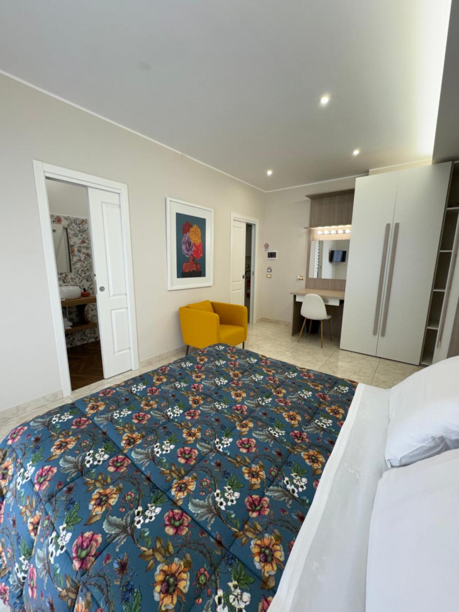Casa Anatrella Comfort House نابولي المظهر الخارجي الصورة