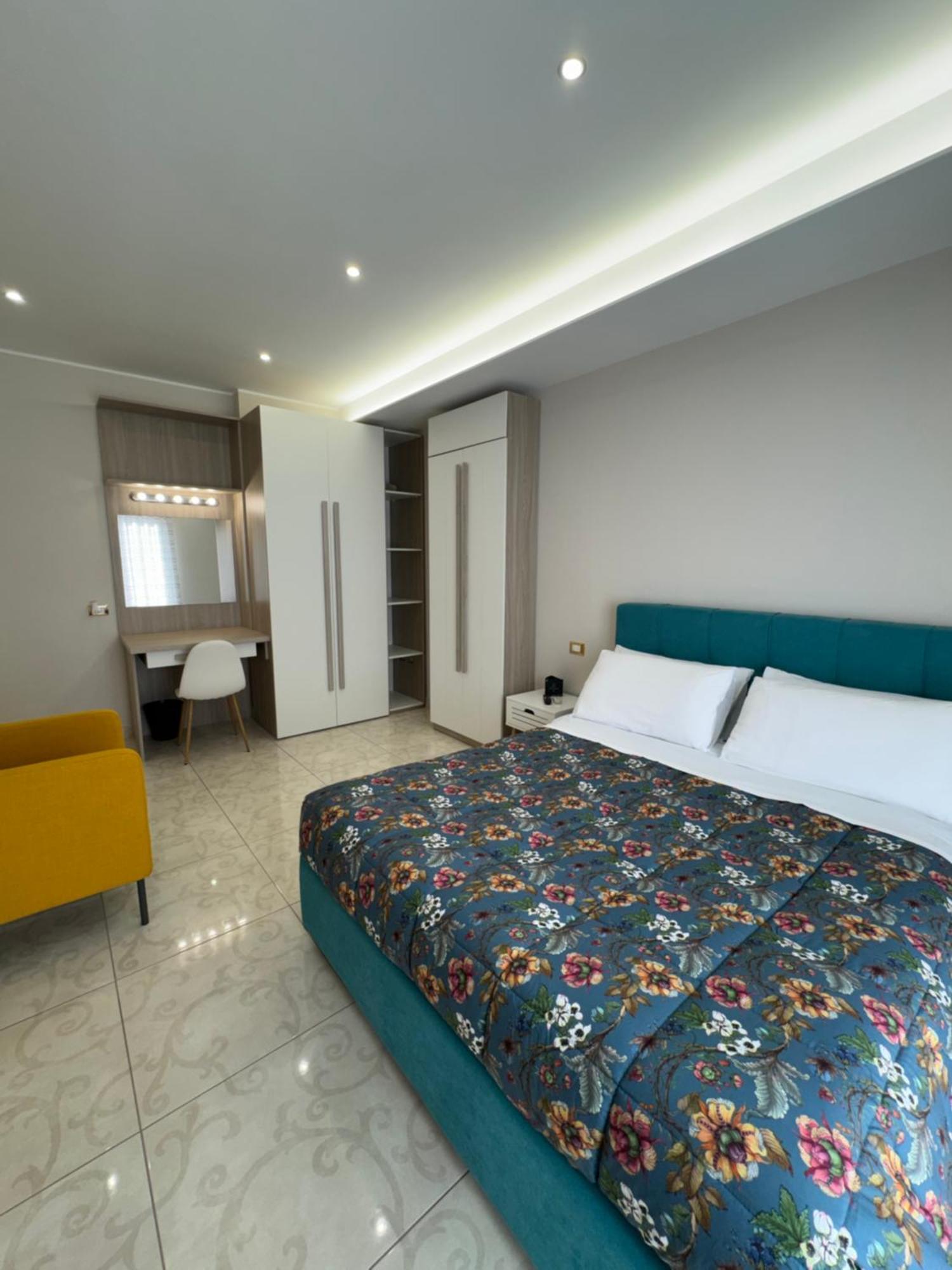 Casa Anatrella Comfort House نابولي المظهر الخارجي الصورة