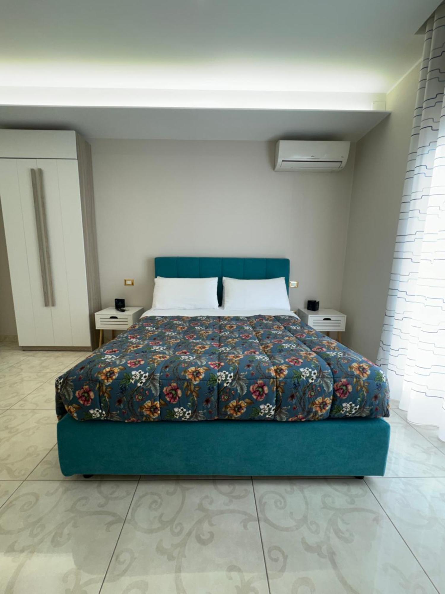 Casa Anatrella Comfort House نابولي المظهر الخارجي الصورة